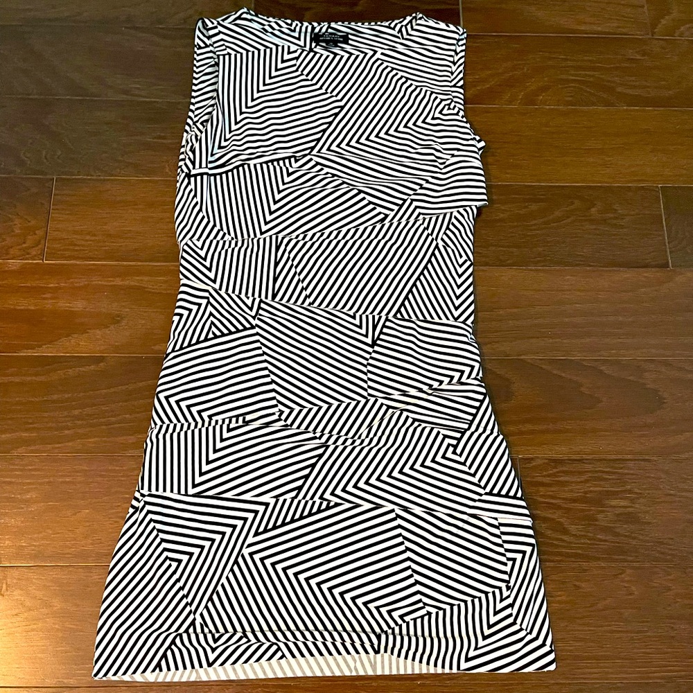 Dress by Tahari 10